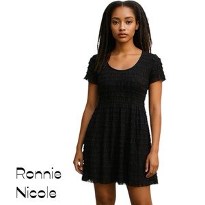 Ronni Nicole Ruffled Black Metallic Dress‎ Vintage Size 12